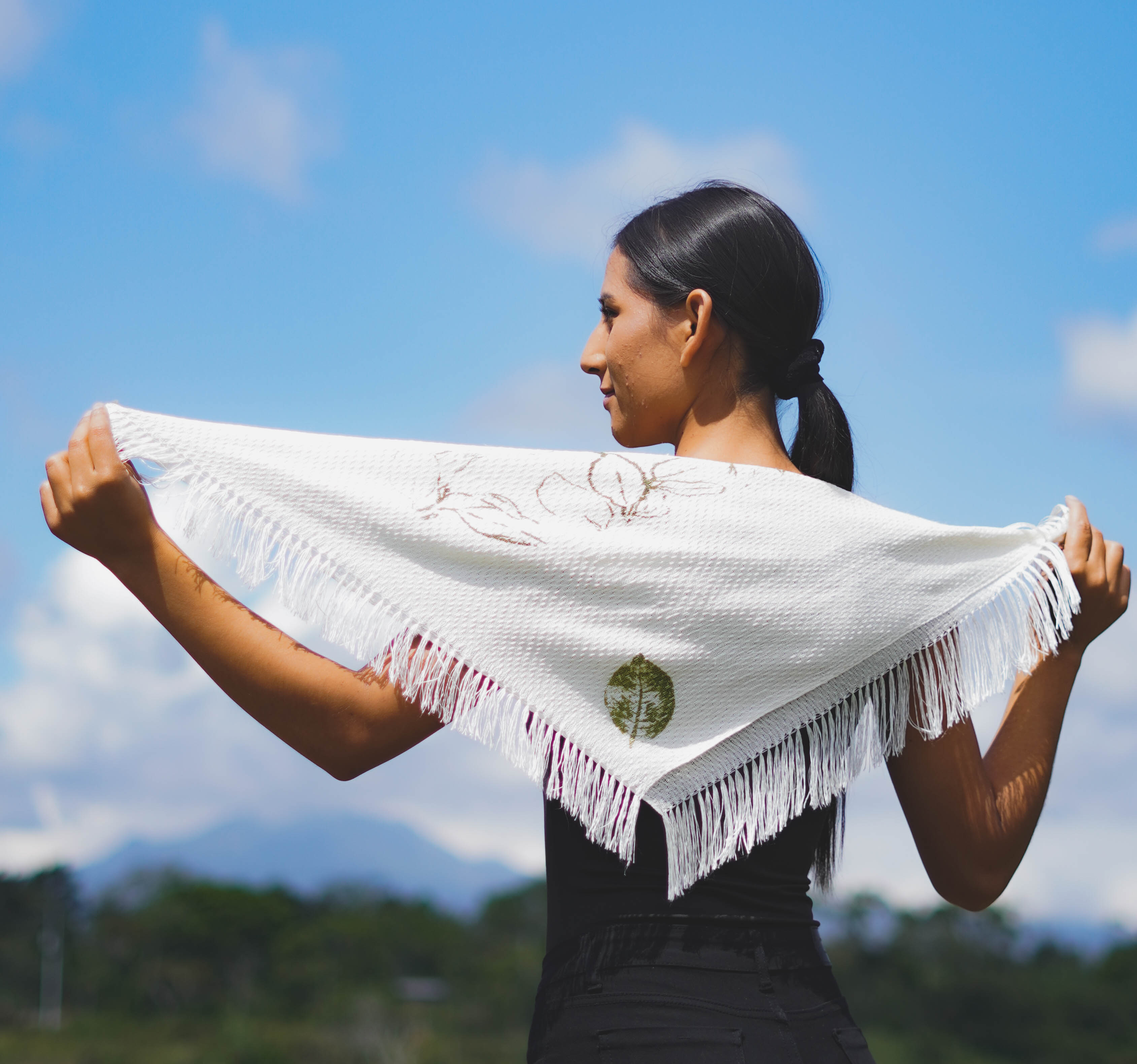 Pañoleta Hoja de Coca - Image 3